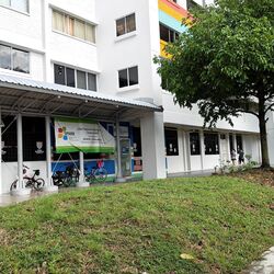 Tampines Street 42 (Tampines),  #557235561
